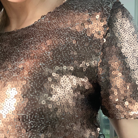 Cropped sequinned blouse - Picture 4 of 9